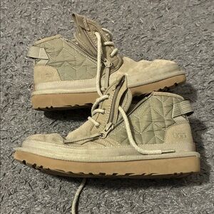 Ugg nuemel boots